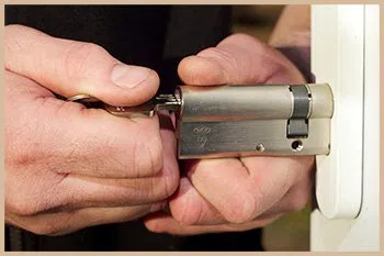 Elite Locksmith Services Tustin, CA 714-923-1187 Elite Locksmith Services Tustin, CA 714-923-1187 - 1-locksmiths